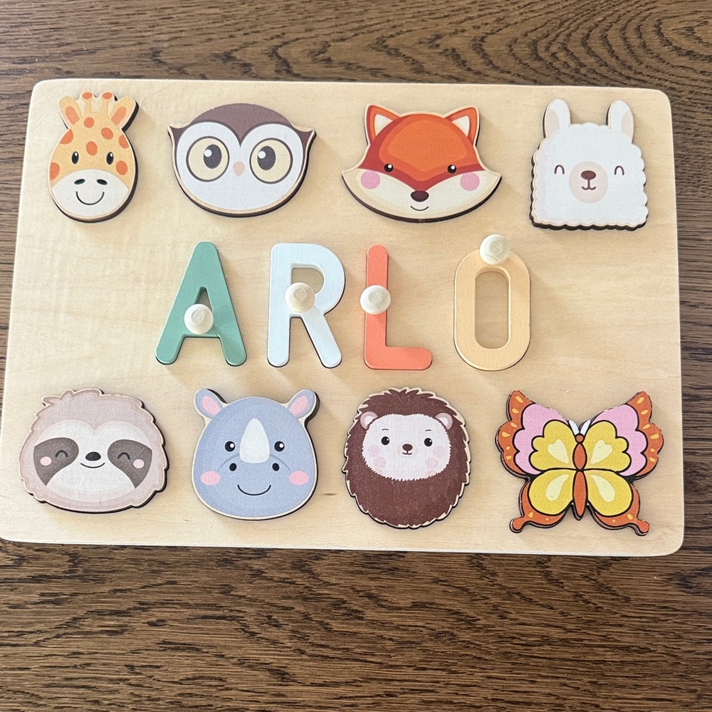Wooden Animal Name Puzzle - Personalized with name ARLO